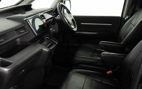 Honda Stepwgn IV, 2015 год, 2 159 000 рублей, 13 фотография