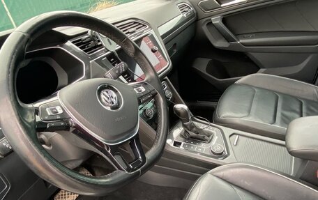 Volkswagen Tiguan II, 2017 год, 2 950 000 рублей, 6 фотография