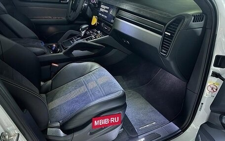 Porsche Cayenne III, 2022 год, 15 980 000 рублей, 7 фотография