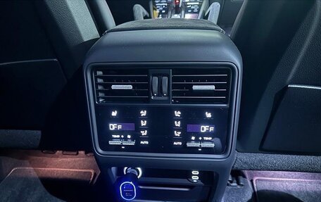 Porsche Cayenne III, 2022 год, 15 980 000 рублей, 9 фотография