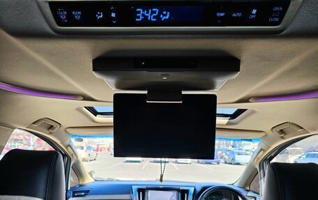 Toyota Alphard III, 2016 год, 3 750 000 рублей, 26 фотография