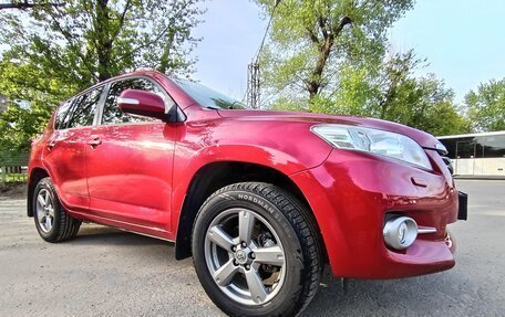 Toyota RAV4, 2012 год, 1 690 000 рублей, 2 фотография