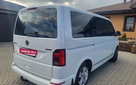 Volkswagen Multivan T6 рестайлинг, 2021 год, 6 550 000 рублей, 7 фотография