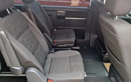 Volkswagen Multivan T6 рестайлинг, 2021 год, 6 550 000 рублей, 16 фотография