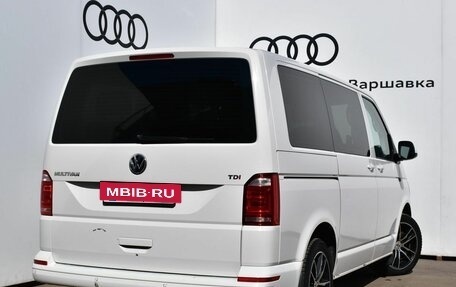 Volkswagen Multivan T6 рестайлинг, 2017 год, 2 799 000 рублей, 2 фотография