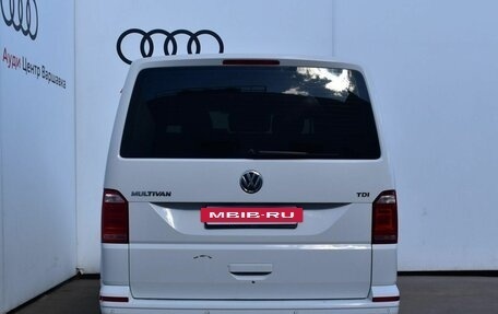 Volkswagen Multivan T6 рестайлинг, 2017 год, 2 799 000 рублей, 5 фотография
