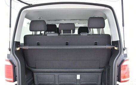 Volkswagen Multivan T6 рестайлинг, 2017 год, 2 799 000 рублей, 21 фотография