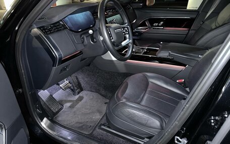 Land Rover Range Rover IV рестайлинг, 2023 год, 17 800 000 рублей, 7 фотография