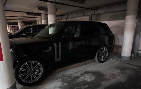 Land Rover Range Rover IV рестайлинг, 2023 год, 17 800 000 рублей, 2 фотография