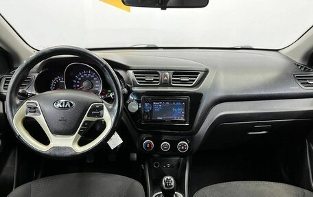 KIA Rio III рестайлинг, 2015 год, 985 000 рублей, 9 фотография