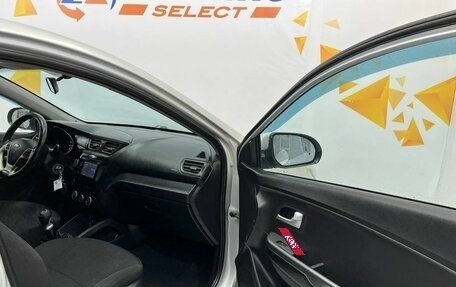 KIA Rio III рестайлинг, 2015 год, 985 000 рублей, 25 фотография