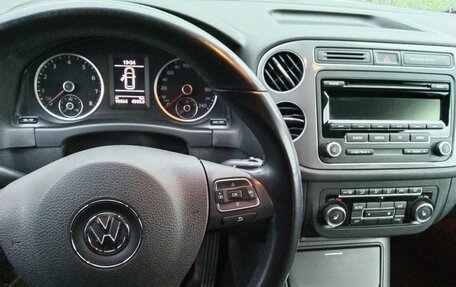 Volkswagen Tiguan I, 2015 год, 1 950 000 рублей, 7 фотография