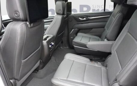 GMC Yukon IV, 2022 год, 8 318 266 рублей, 17 фотография