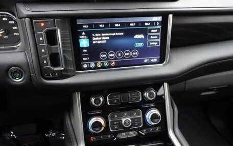 GMC Yukon IV, 2022 год, 8 318 266 рублей, 32 фотография