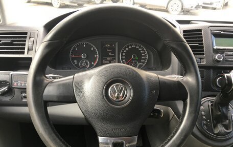 Volkswagen Caravelle T5, 2010 год, 2 250 000 рублей, 6 фотография