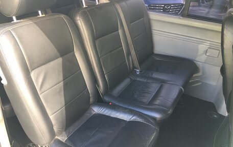 Volkswagen Caravelle T5, 2010 год, 2 250 000 рублей, 15 фотография