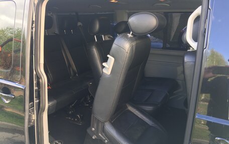 Volkswagen Caravelle T5, 2010 год, 2 250 000 рублей, 17 фотография
