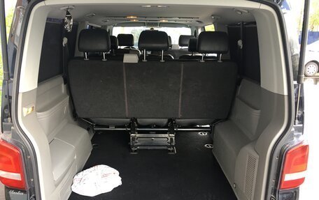 Volkswagen Caravelle T5, 2010 год, 2 250 000 рублей, 26 фотография