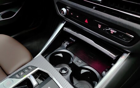 BMW 3 серия, 2024 год, 7 300 000 рублей, 38 фотография