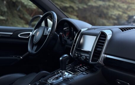 Porsche Cayenne III, 2011 год, 2 500 000 рублей, 11 фотография