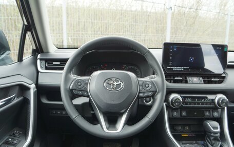 Toyota RAV4, 2024 год, 4 185 000 рублей, 7 фотография