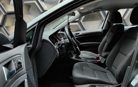 Volkswagen Golf VII, 2018 год, 1 900 000 рублей, 18 фотография