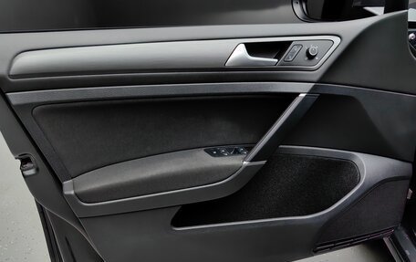 Volkswagen Golf VII, 2018 год, 1 900 000 рублей, 19 фотография