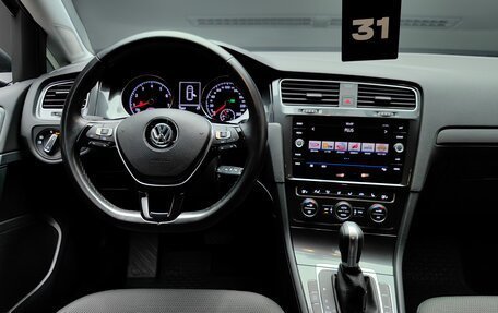 Volkswagen Golf VII, 2018 год, 1 900 000 рублей, 28 фотография