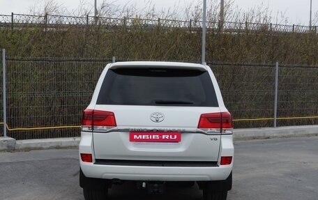 Toyota Land Cruiser 200, 2016 год, 5 600 000 рублей, 4 фотография