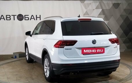 Volkswagen Tiguan II, 2017 год, 2 180 000 рублей, 3 фотография