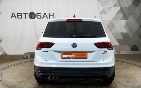 Volkswagen Tiguan II, 2017 год, 2 180 000 рублей, 7 фотография