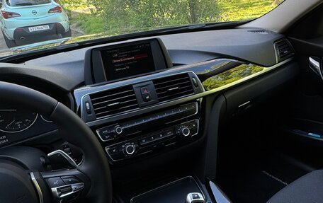 BMW 3 серия, 2018 год, 2 450 000 рублей, 10 фотография