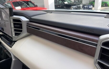 Toyota Sequoia, 2025 год, 15 890 000 рублей, 33 фотография