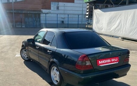 Mercedes-Benz C-Класс, 1998 год, 290 000 рублей, 4 фотография