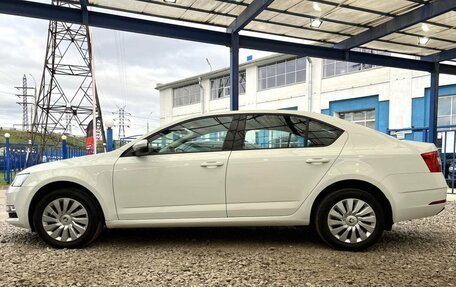 Skoda Octavia, 2020 год, 1 999 000 рублей, 2 фотография