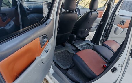 Toyota FunCargo, 2000 год, 420 000 рублей, 11 фотография