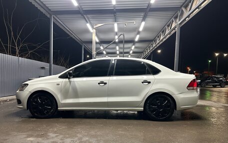 Volkswagen Polo VI (EU Market), 2014 год, 870 000 рублей, 2 фотография