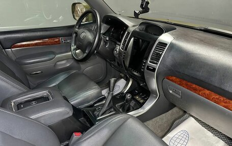 Toyota Land Cruiser Prado 120 рестайлинг, 2006 год, 1 699 000 рублей, 11 фотография