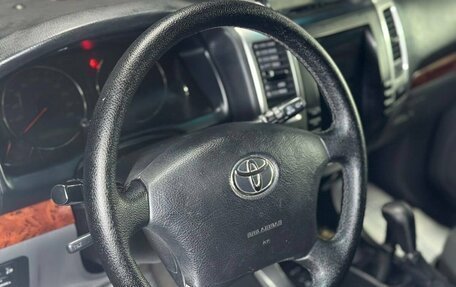 Toyota Land Cruiser Prado 120 рестайлинг, 2006 год, 1 699 000 рублей, 29 фотография