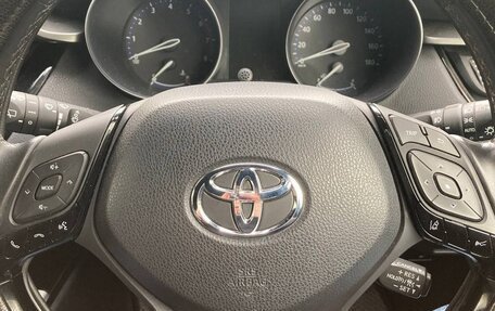 Toyota C-HR I рестайлинг, 2018 год, 2 150 000 рублей, 2 фотография
