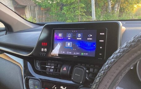 Toyota C-HR I рестайлинг, 2018 год, 2 150 000 рублей, 25 фотография