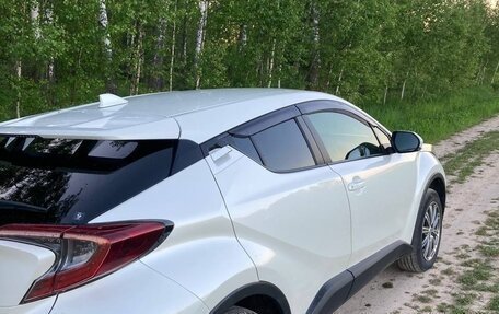 Toyota C-HR I рестайлинг, 2018 год, 2 150 000 рублей, 37 фотография