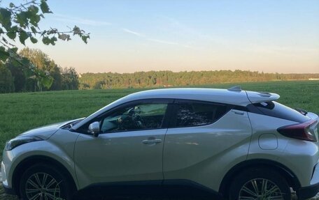Toyota C-HR I рестайлинг, 2018 год, 2 150 000 рублей, 40 фотография