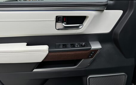 Toyota Sequoia, 2025 год, 15 890 000 рублей, 20 фотография