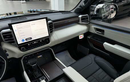 Toyota Sequoia, 2025 год, 15 890 000 рублей, 32 фотография