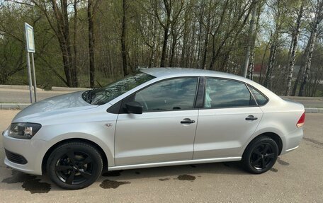 Volkswagen Polo VI (EU Market), 2013 год, 800 000 рублей, 4 фотография
