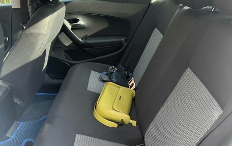 Volkswagen Polo VI (EU Market), 2013 год, 800 000 рублей, 16 фотография