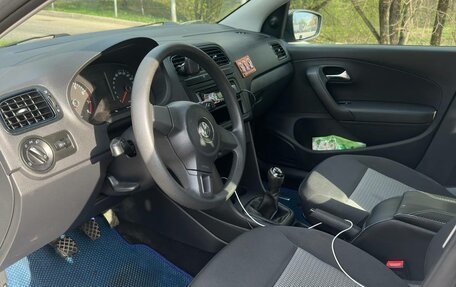 Volkswagen Polo VI (EU Market), 2013 год, 800 000 рублей, 11 фотография