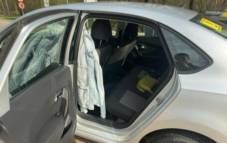 Volkswagen Polo VI (EU Market), 2013 год, 800 000 рублей, 5 фотография