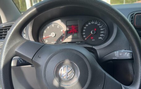 Volkswagen Polo VI (EU Market), 2013 год, 800 000 рублей, 13 фотография